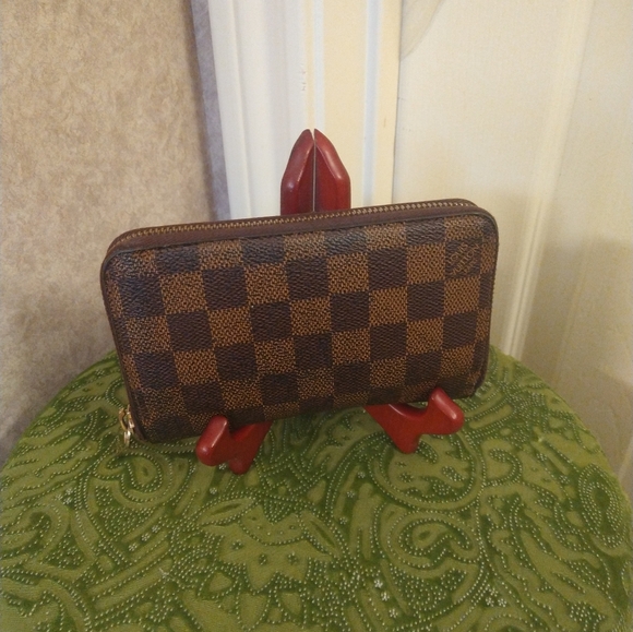 Louis Vuitton Damier Ebene Zippy Compact Wallet - Picture 1 of 15